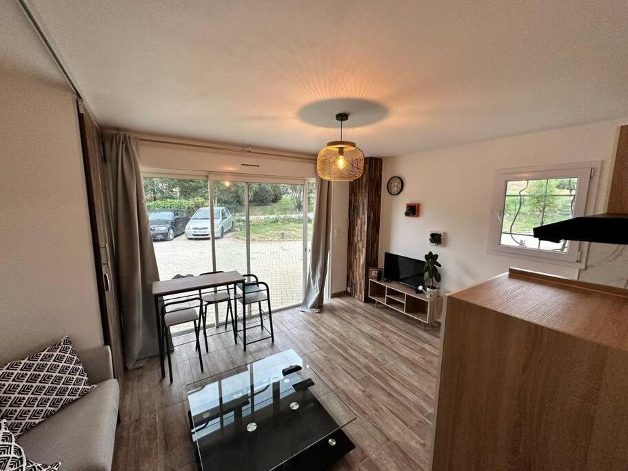 Appartement Prive Dans Villa مونْتوبا المظهر الخارجي الصورة