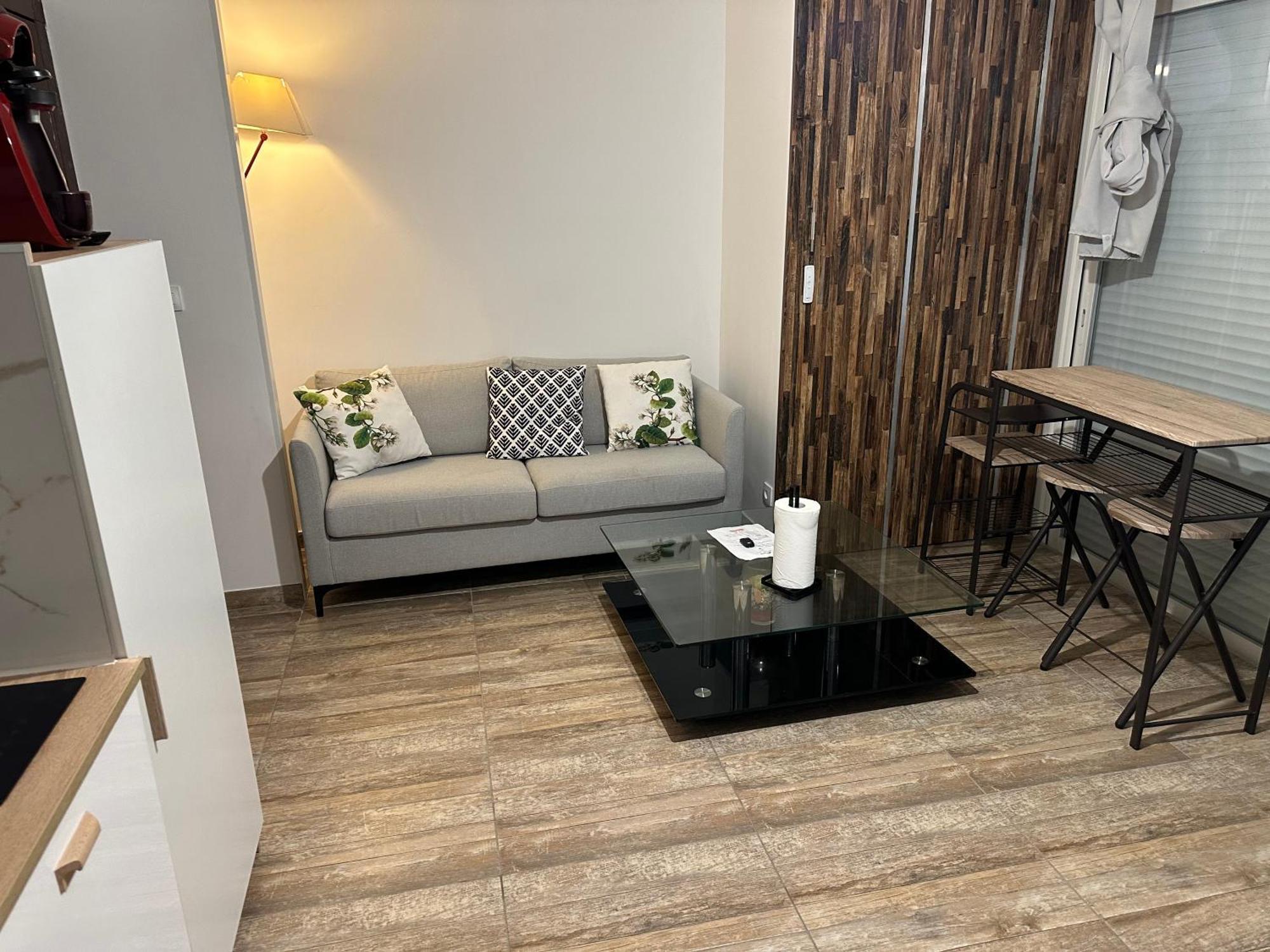 Appartement Prive Dans Villa مونْتوبا المظهر الخارجي الصورة